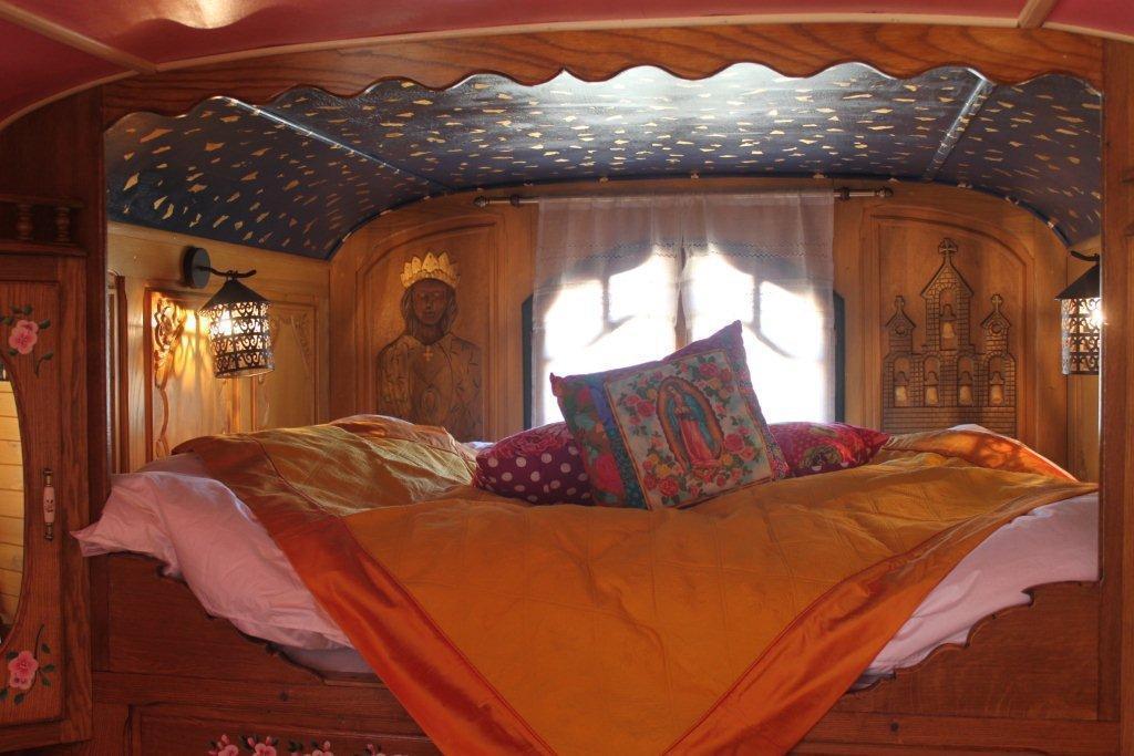 La Roulotte "Les Saintes" Bed & Breakfast Стая снимка