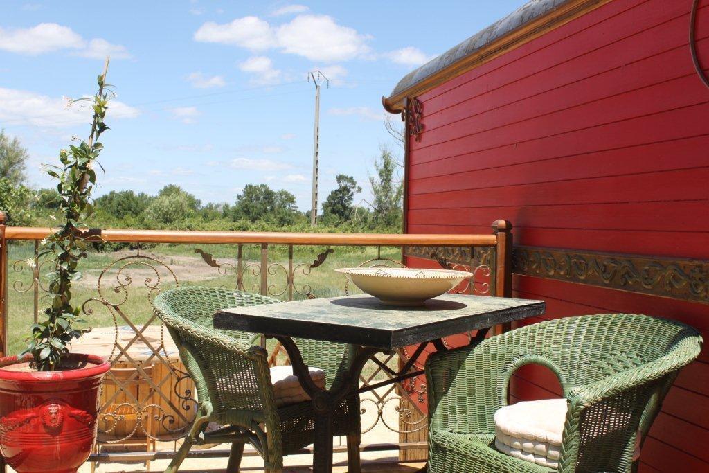 La Roulotte "Les Saintes" Bed & Breakfast Стая снимка