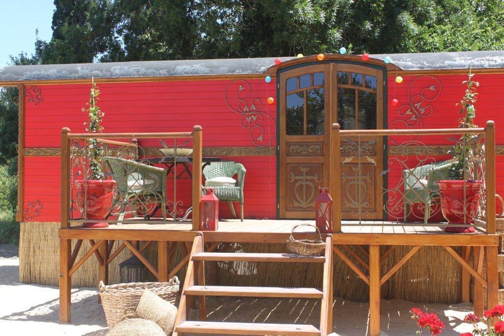 La Roulotte "Les Saintes" Bed & Breakfast Екстериор снимка